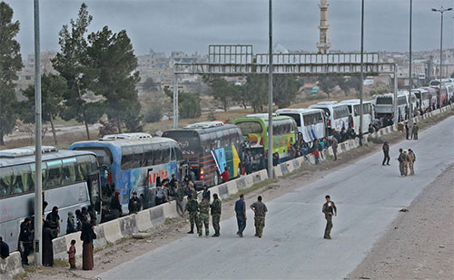 evacuación de terroristas y sus familiares del Qalamoun Oriental Después de Ghouta Oriental, la región de Qalamoun libre de terroristas